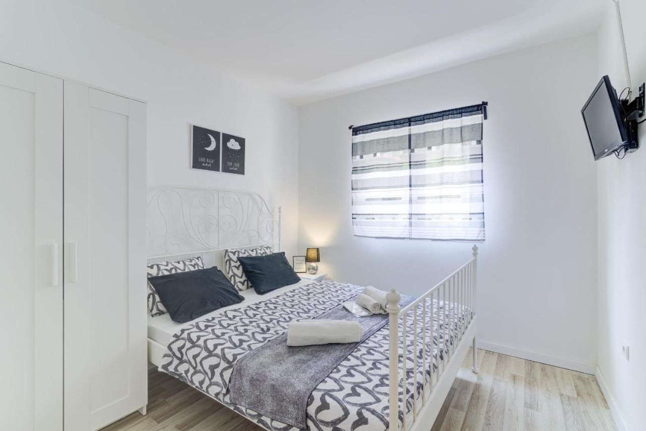 סנג' Lovely Apartments Senj מראה חיצוני תמונה