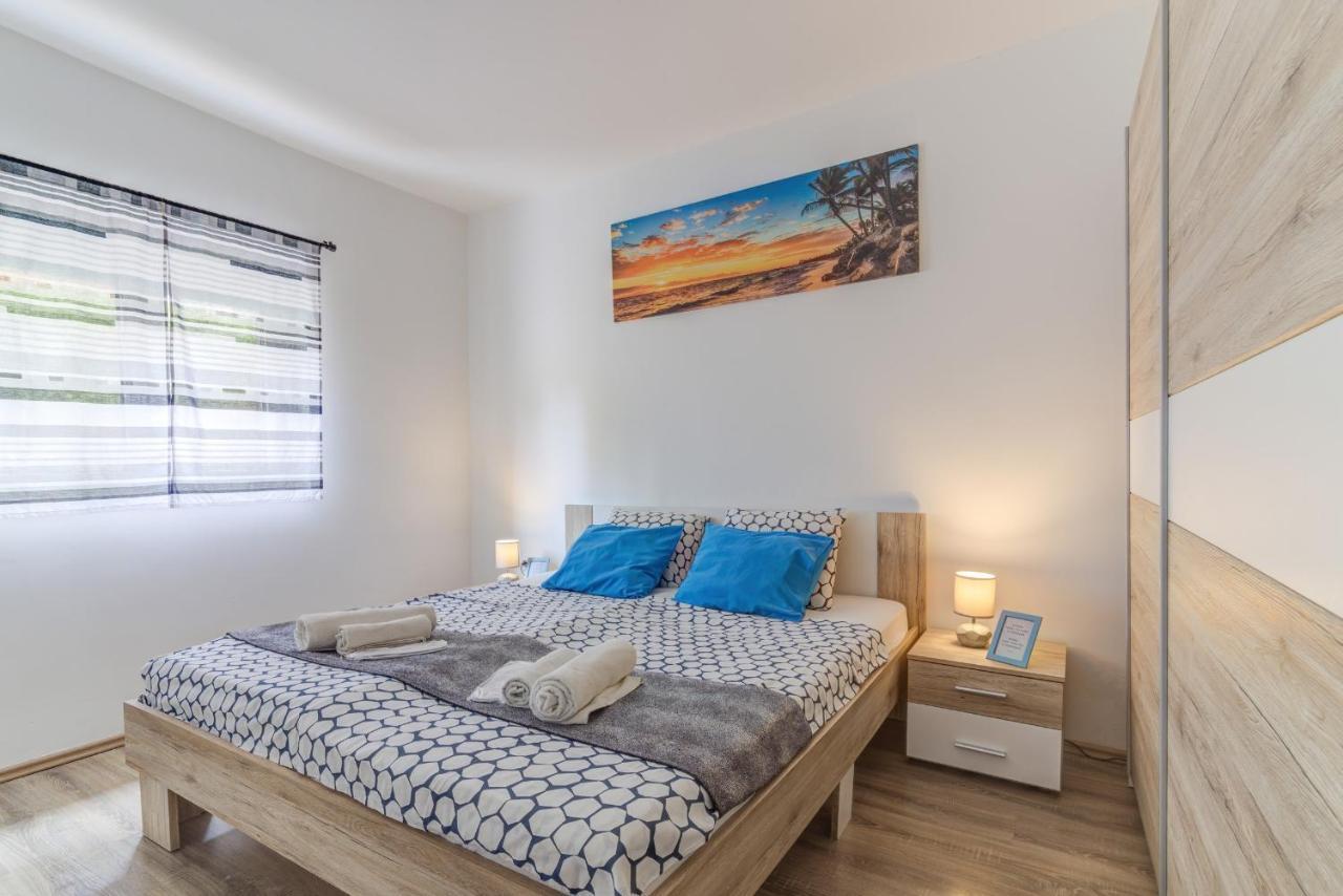 סנג' Lovely Apartments Senj מראה חיצוני תמונה