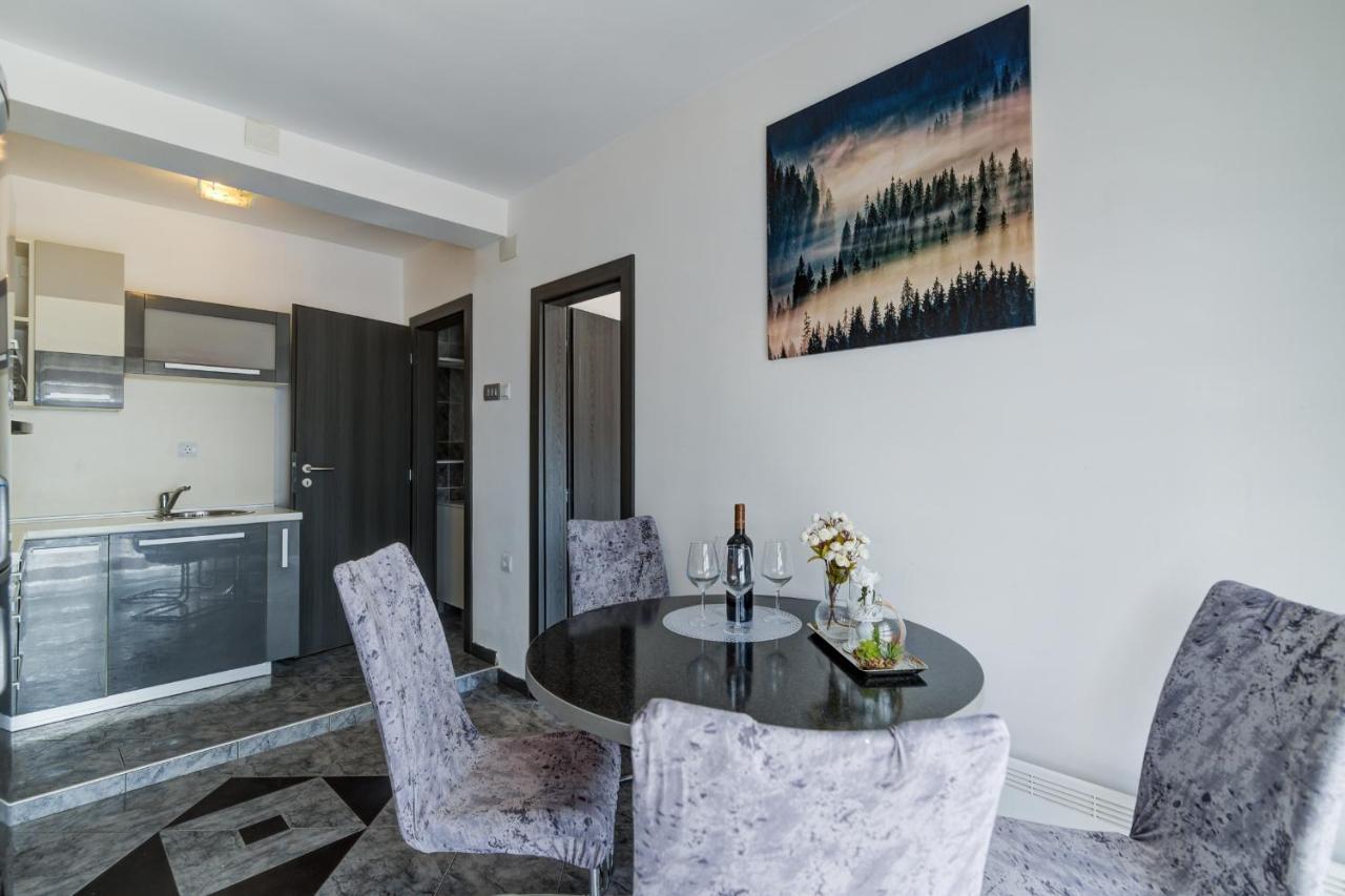 סנג' Lovely Apartments Senj מראה חיצוני תמונה