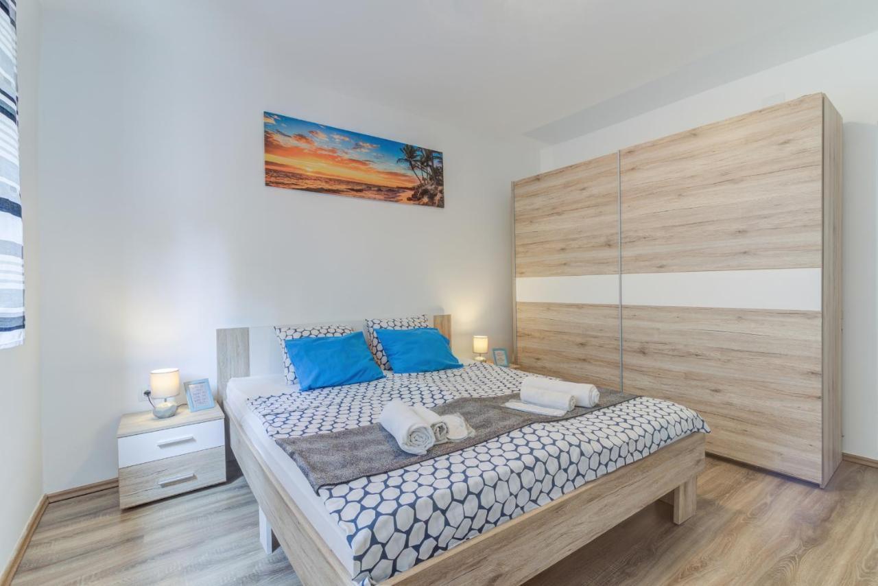 סנג' Lovely Apartments Senj מראה חיצוני תמונה