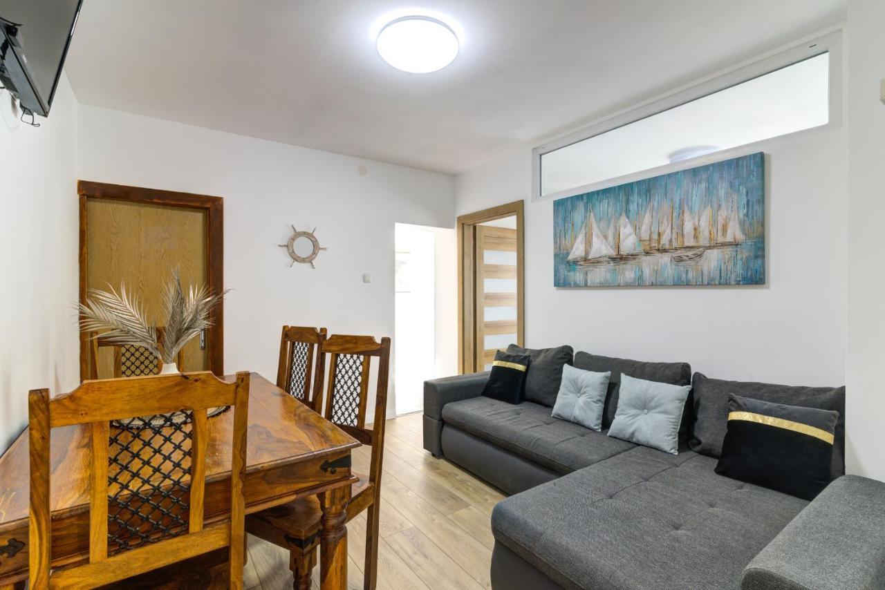 סנג' Lovely Apartments Senj מראה חיצוני תמונה