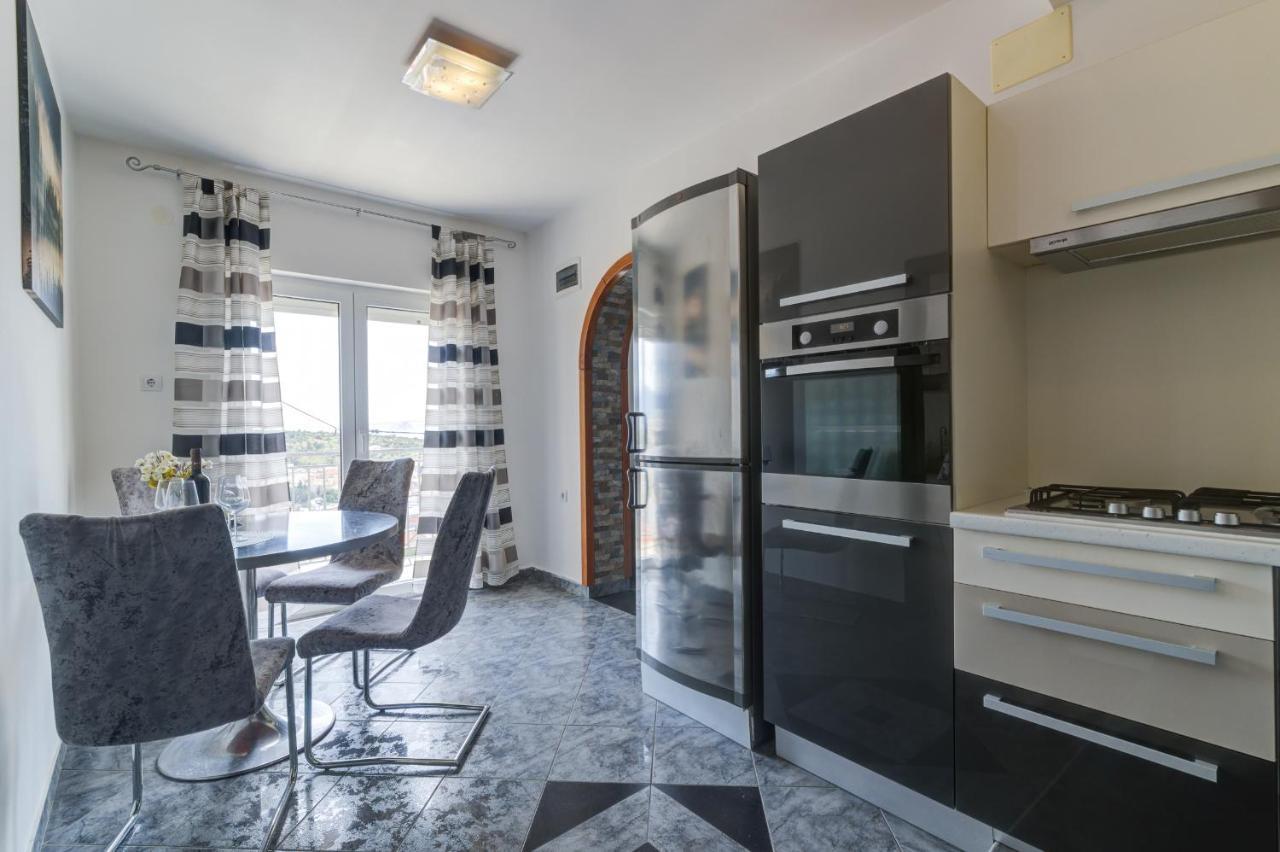 סנג' Lovely Apartments Senj מראה חיצוני תמונה